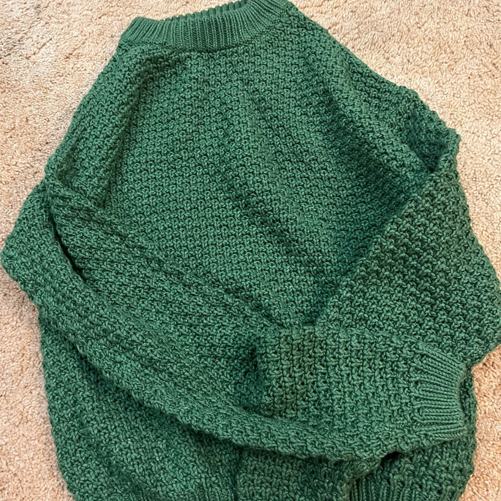Universal Threads sweater